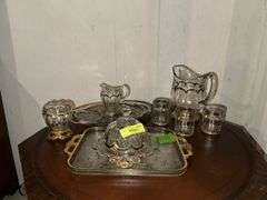Gold rim glassware set