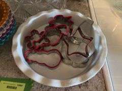 Bialetti pie plate, cookie cutters, candlewick style bowls (plastic) and covered cake carrier (plastic)