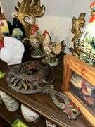 Chickens and rooster decor