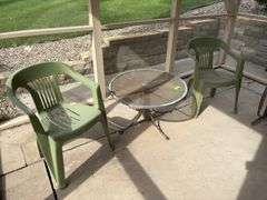 Metal patio table and 2 resin chairs