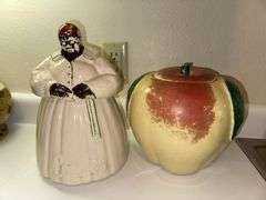 Apple and Mammy cookie jars
