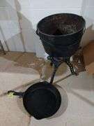 Griswold cast iron skillet, 3 ftd cast iron kettle and cast iron spider