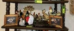 Chickens and rooster decor