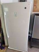 GE Freezer with key-like new 28x30x62 tray under included