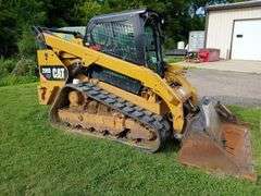 Cat 229D XHP track skidloader, NOT RUNNING!! 78" smooth bucket, serial number DJJST00813, mechanic said 5700 hrs, this machine has a wiring issue. 4 suitcase weights on rear We are not sure of hrs or specific issue, you are buying AS-IS. Period! WIRE TRANSFER REQUIRED