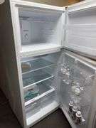 Insignia refrigerator Model NS-RTM18WH7 Crisper drawer holder is broken