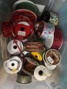 Four totes ribbon