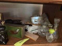 Metal ring box, perfume atomizer, handiwork, etc...