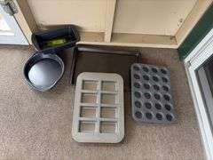 Various baking pans