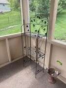 10D x 21L x 52H wire fold up shelf