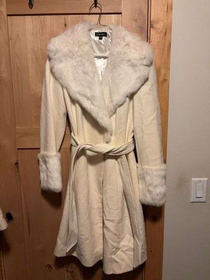 Bebe Dize M ladies Cream/fur jacket image