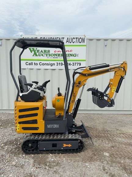 CFG, Mini Excavator, MX12R, RATO ,13.5HP,8.6KW,with pilot system, Gasoline  Engine with EPA ,BKT, SN#J000802, SOLON image