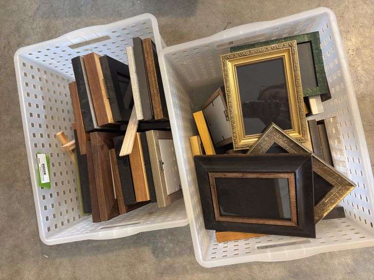 Two totes of photo frames image