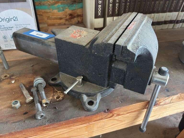 Large heavy duty bench vise - 8 inches wide and opens to 10 inch deep image