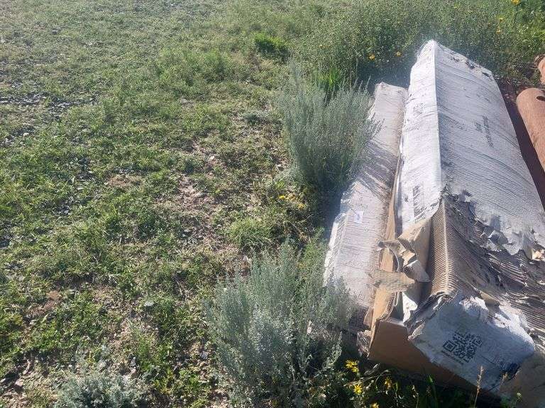 Garden sheds (2) 6x8, bring help to load image