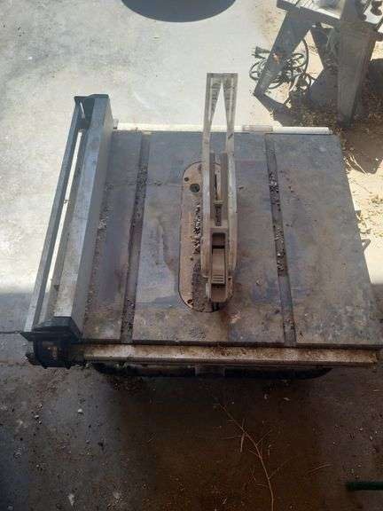 Dewalt 10"  table saw image