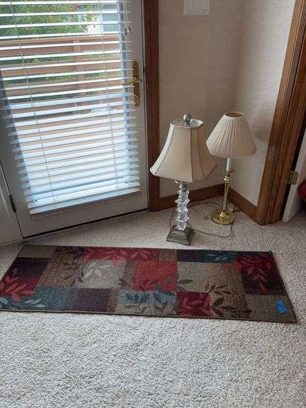 Two lamps, runner 59x19 image