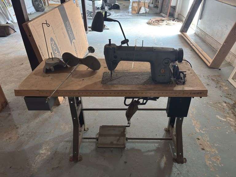 Antique Singer, heavy duty, leather or upholstery machine model 251–11, cord needs to be re-wired, so we are unsure of working condition has not been used in many years image