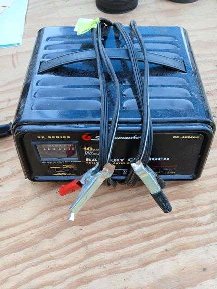 Schumacher 10amp fast charge battery charger SE-40MAP image