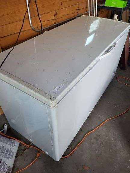 Large freezer 64x32x35-working image