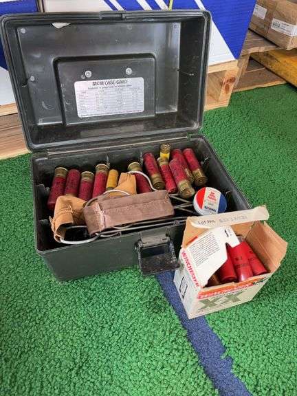 Shotgun storage plastic box, miscellaneous shotgun shells image
