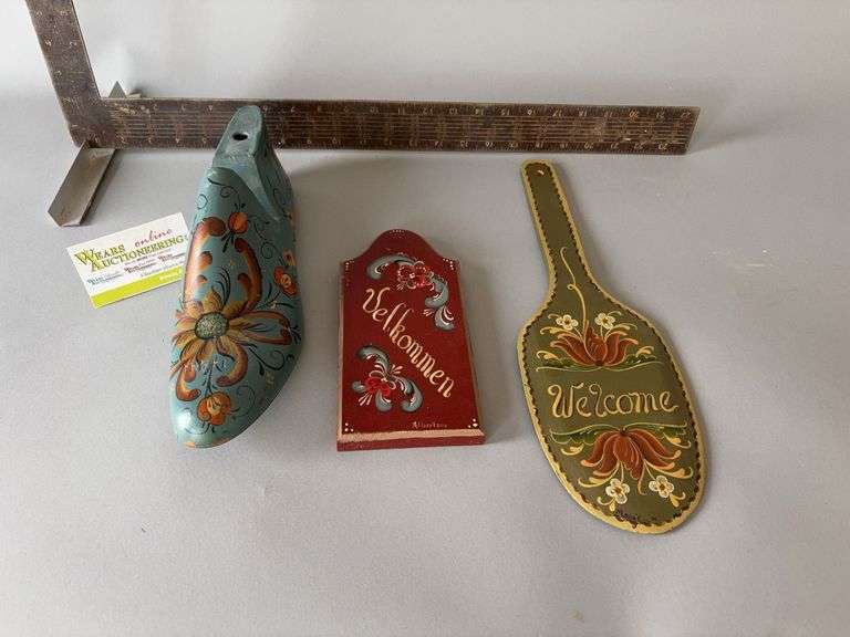 Three pieces rosemaled decor image