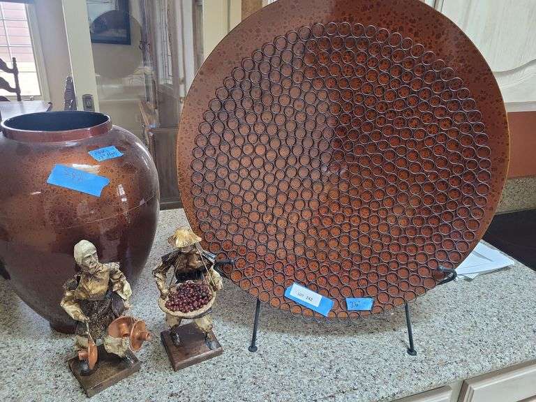 Decor-Large round plate on stand image