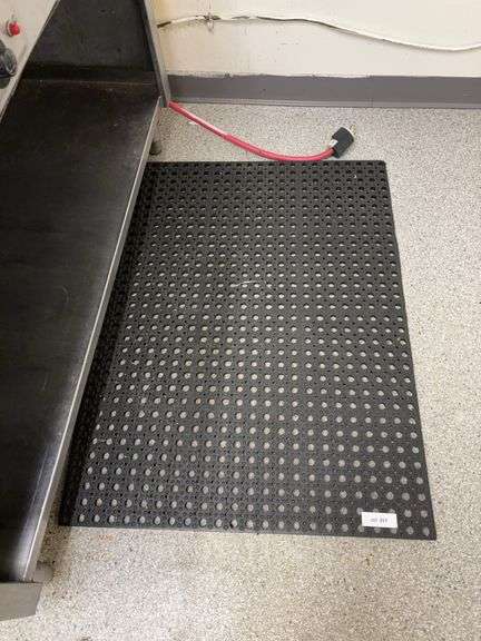 Floor mat 39x29 image