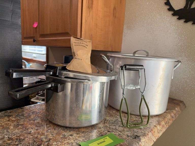 Stock pot and pressure cooking pan image