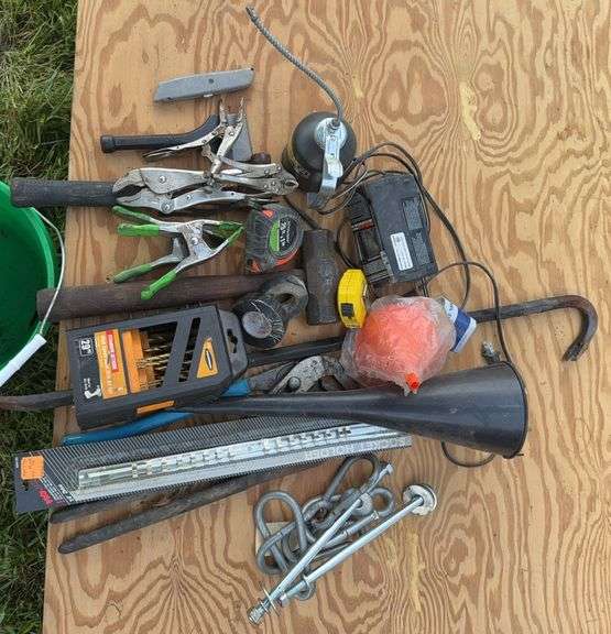 Hand tools as shown image
