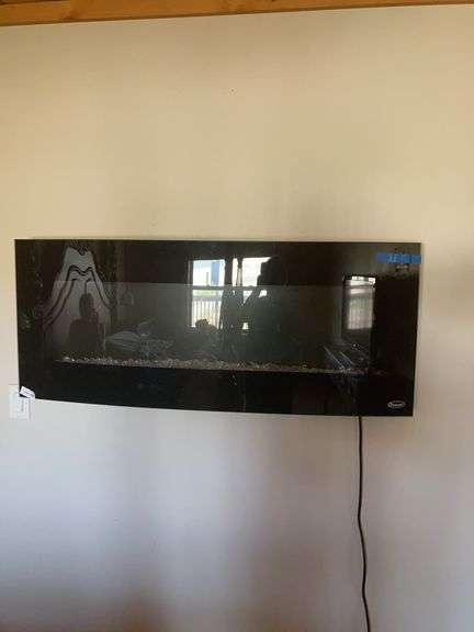 Paramounnt Electric wall fireplace with remote 48x20 image