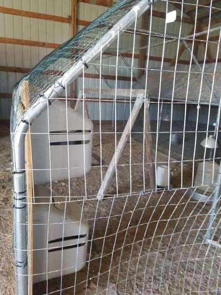Wire cage with contents 9x18x6 will need disassembled (we recommend wearing mask and gloves to remove this item) image