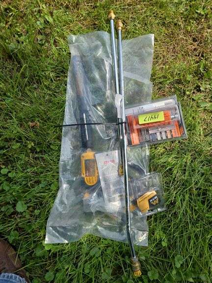 DeWalt pressure washer gun, quick connects, etc image