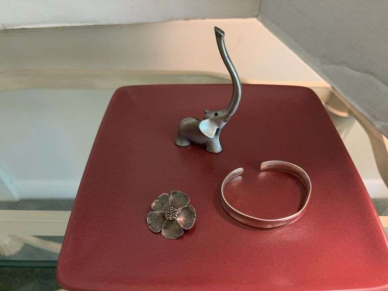 Sterling pin, 925 cuff, little elephant ring holder image