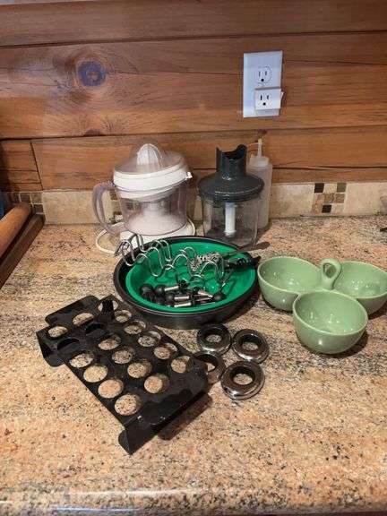 Juicer, corn forks, napkin rings, green dish, cake pans-bring box image
