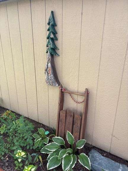Garden decor image