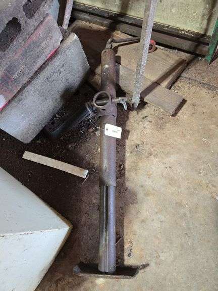 Bolt on swivel trailer jack image