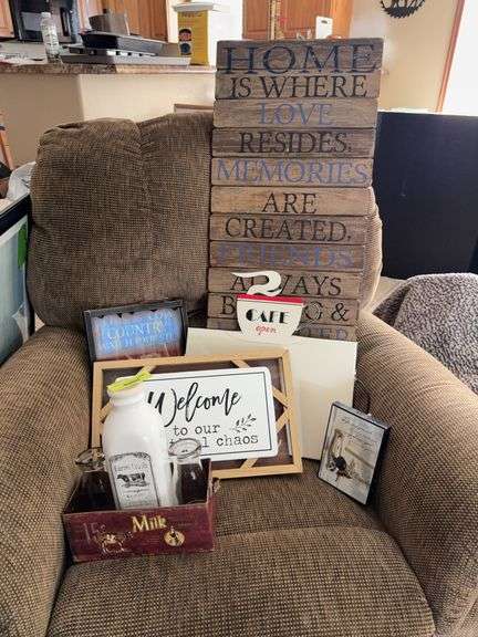 Plaques, wall decor, milk bottle image