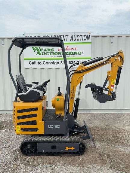 CFG, Mini Excavator, MX12RX, RATO ,13.5HP,8.6KW,with pilot system, Gasoline  Engine with EPA ,BKT, SN# J000556, SOLON image