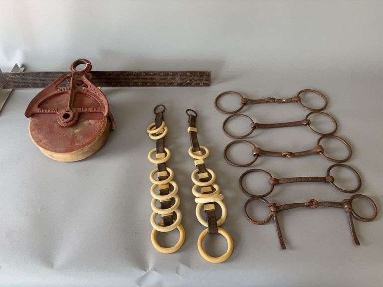 Snaffle bits, rein separators and Hudson Mfg Co pulley image