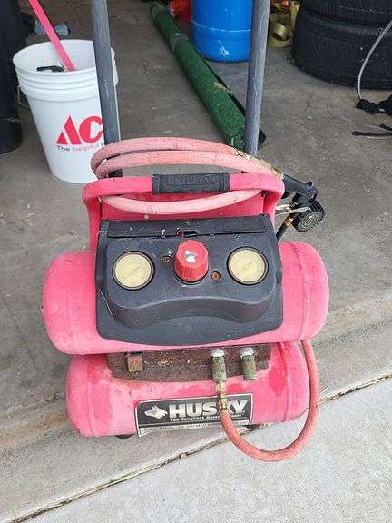 Husky air compressor image