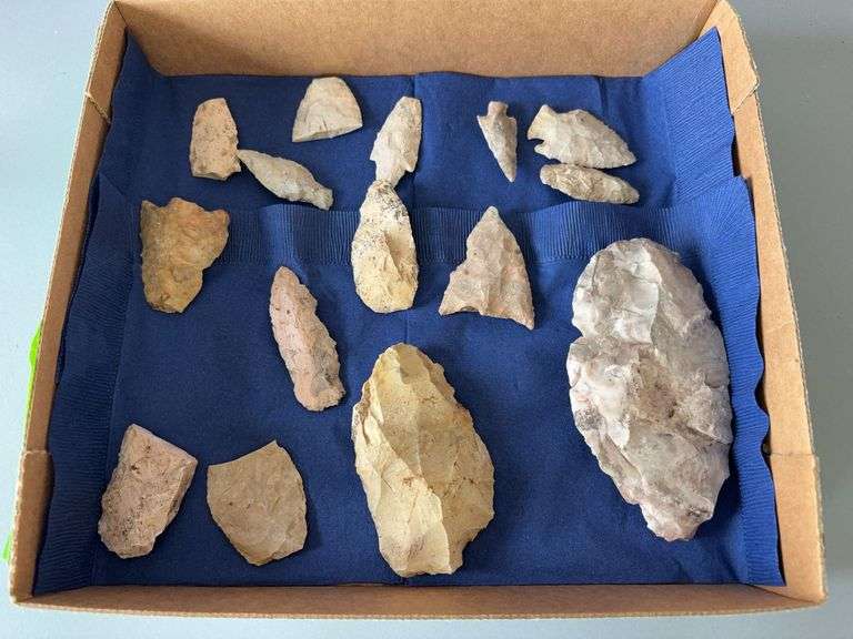 Collection of arrowheads, 1.5” to  5.25” image