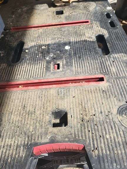 Keter table 33x22x30 image