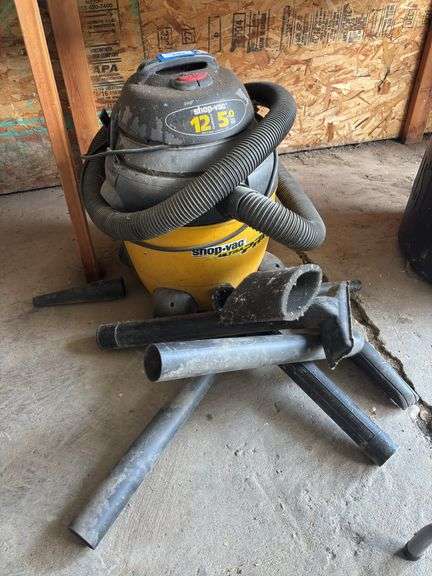 12 gallon shop vac, wet dry image
