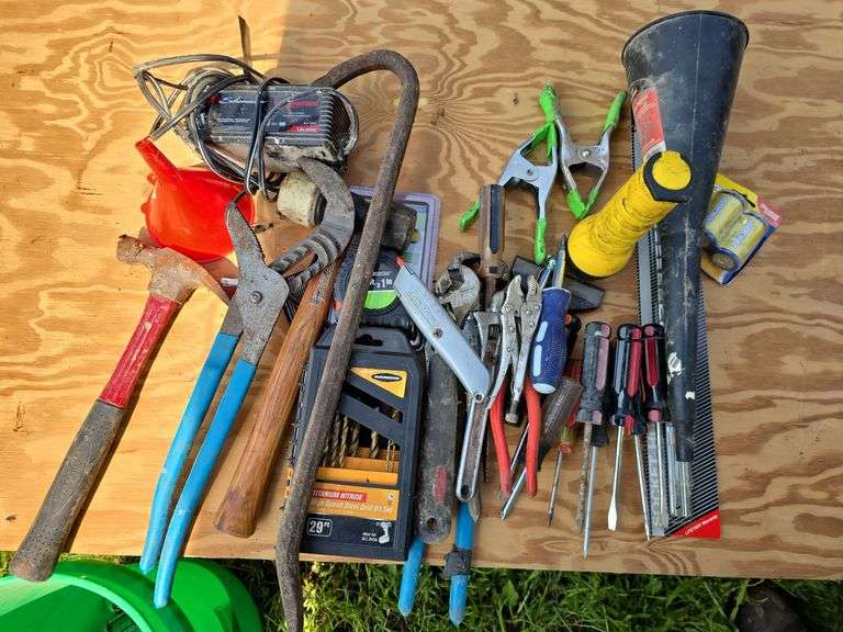 Hand tools etc as shown image