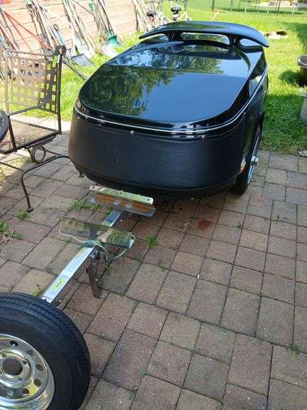 2005 CycleMate Motorcycle cargo trailer, fiberglass body, lift lid spare tire, chrome tongue and rims image