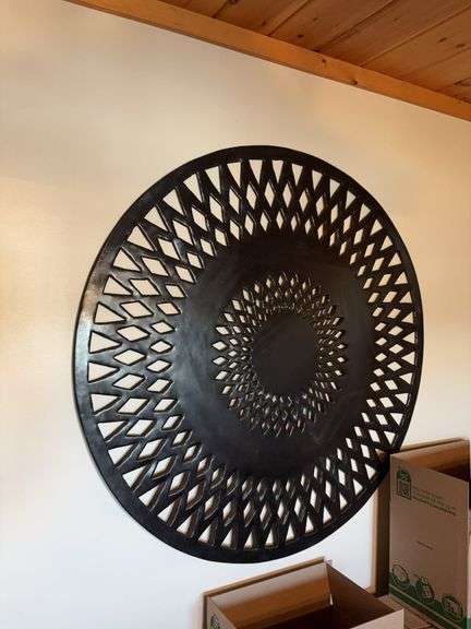 48” Round metal art image