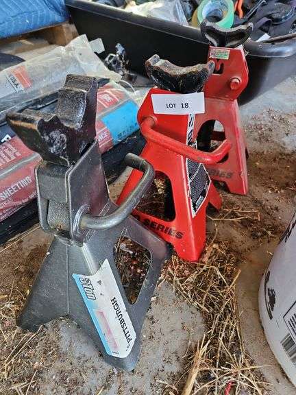 Jack Stands image