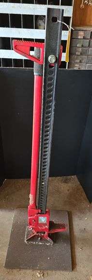 Handy man jack mounted on steel base image