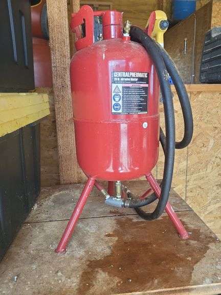 Sand blaster image